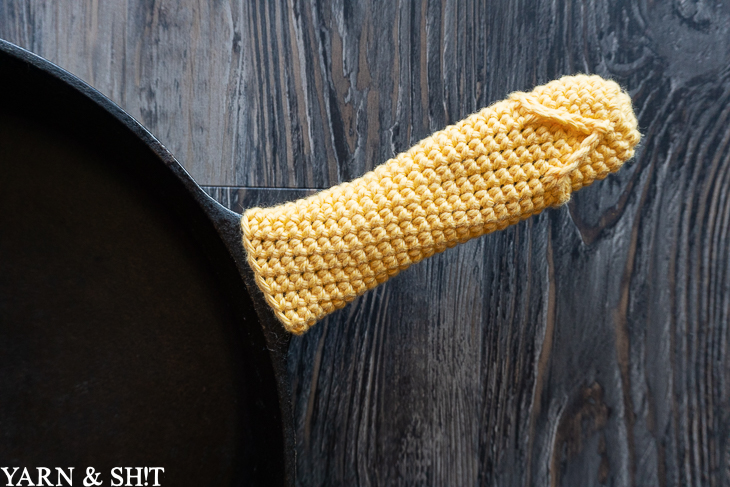 DIY Cast Iron Skillet Handle Cover With A Free Printable Pattern